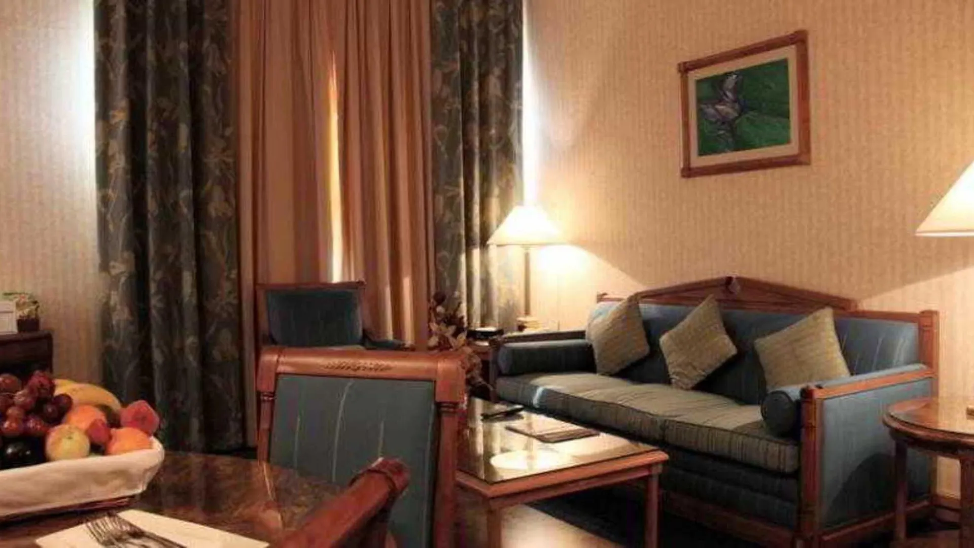 Capitol Hotel Jumeirah Дубай